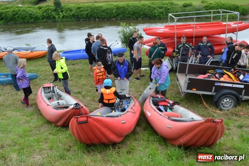 Zdjęcie w galerii na portalu naszraciborz.pl: Sezon wodniacki na Odrze oficjalnie rozpoczęty  wiadomości z regionu