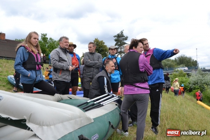 Zdjęcie w galerii na portalu naszraciborz.pl: Sezon wodniacki na Odrze oficjalnie rozpoczęty  wiadomości z regionu