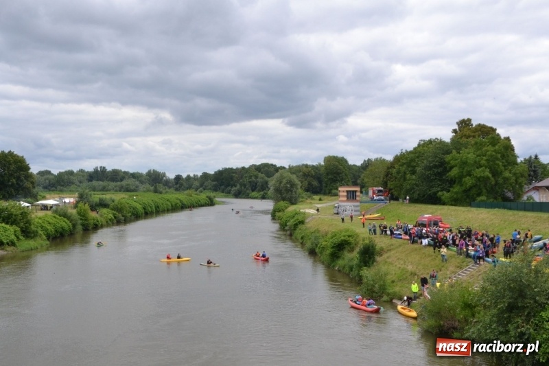 Zdjęcie w galerii na portalu naszraciborz.pl: Sezon wodniacki na Odrze oficjalnie rozpoczęty  wiadomości z regionu