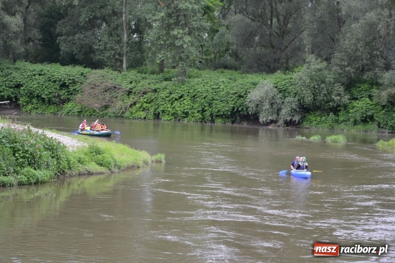Zdjęcie w galerii na portalu naszraciborz.pl: Sezon wodniacki na Odrze oficjalnie rozpoczęty  wiadomości z regionu