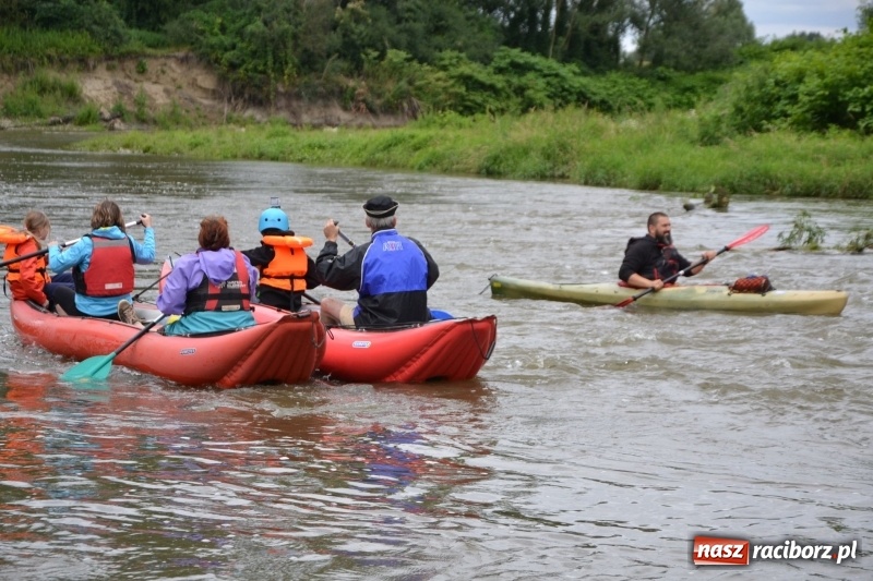 Zdjęcie w galerii na portalu naszraciborz.pl: Sezon wodniacki na Odrze oficjalnie rozpoczęty  wiadomości z regionu