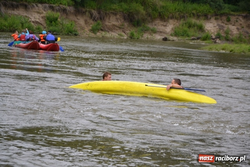 Zdjęcie w galerii na portalu naszraciborz.pl: Sezon wodniacki na Odrze oficjalnie rozpoczęty  wiadomości z regionu
