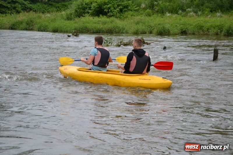 Zdjęcie w galerii na portalu naszraciborz.pl: Sezon wodniacki na Odrze oficjalnie rozpoczęty  wiadomości z regionu