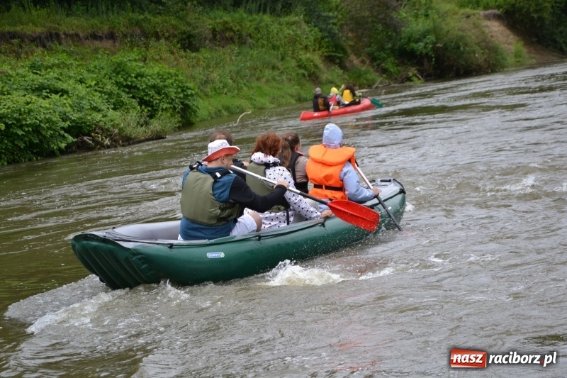Zdjęcie w galerii na portalu naszraciborz.pl: Sezon wodniacki na Odrze oficjalnie rozpoczęty  wiadomości z regionu