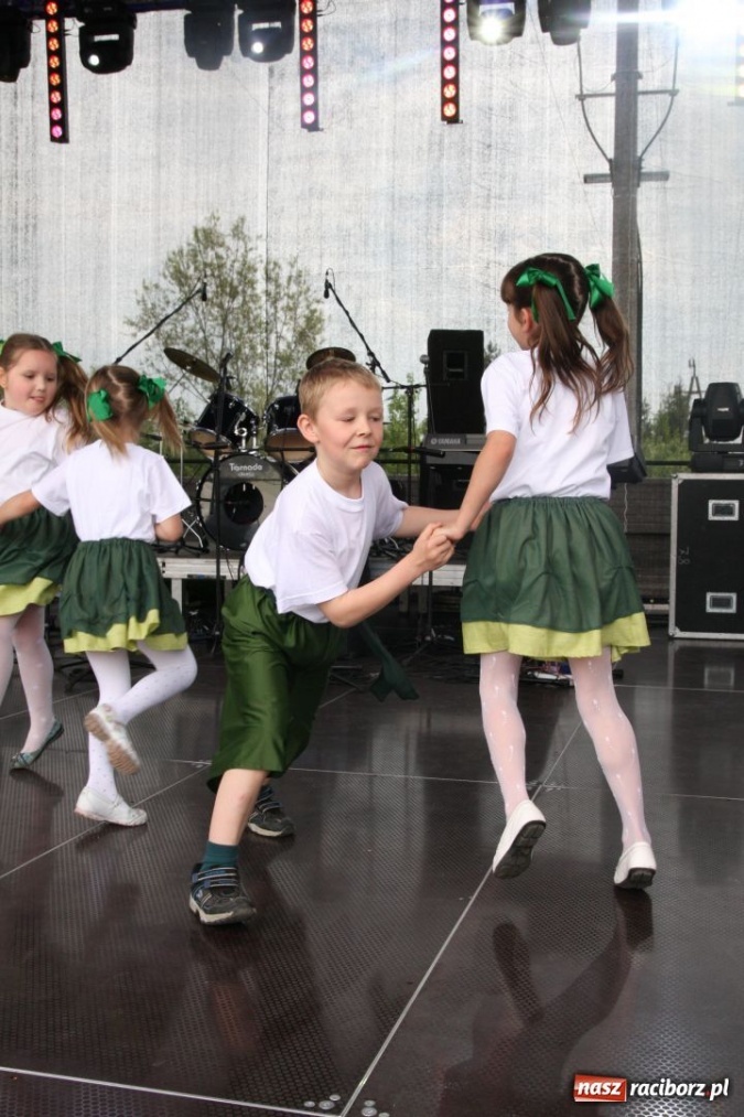 Zdjęcie w galerii na portalu naszraciborz.pl: Boys porwał widownię w Pietrowicach wiadomości z regionu