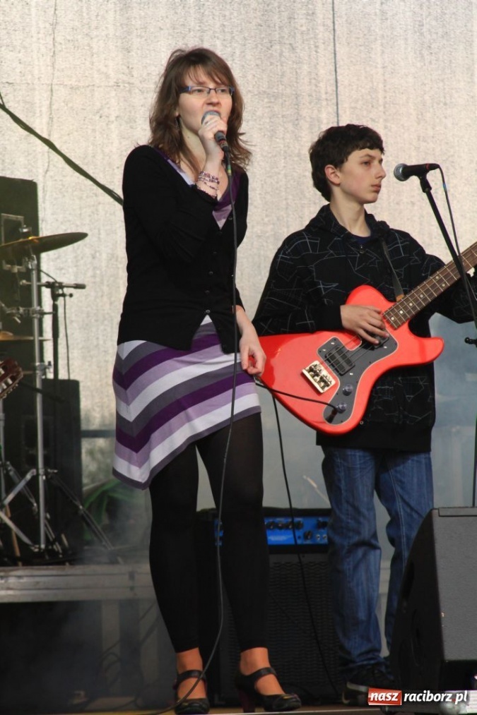 Zdjęcie w galerii na portalu naszraciborz.pl: Boys porwał widownię w Pietrowicach wiadomości z regionu