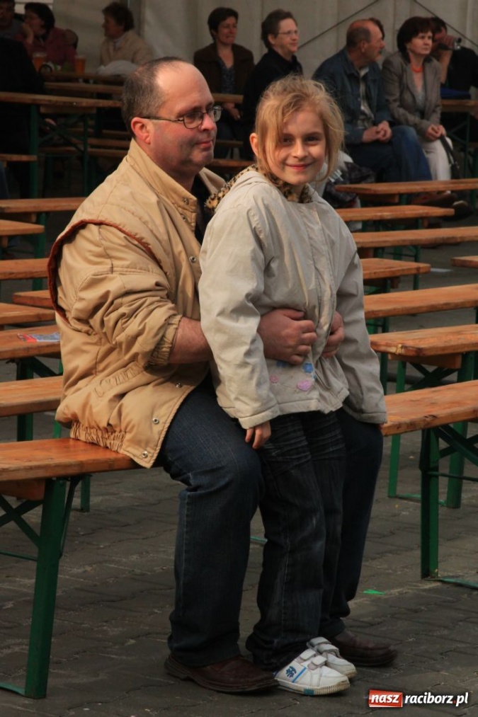 Zdjęcie w galerii na portalu naszraciborz.pl: Boys porwał widownię w Pietrowicach wiadomości z regionu
