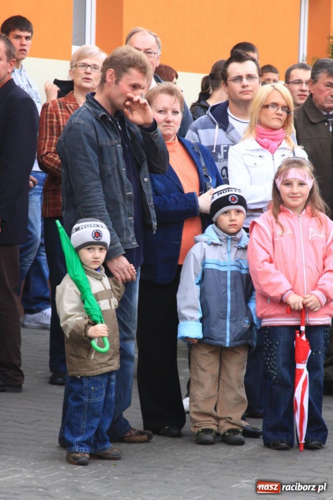 Zdjęcie w galerii na portalu naszraciborz.pl: Boys porwał widownię w Pietrowicach wiadomości z regionu