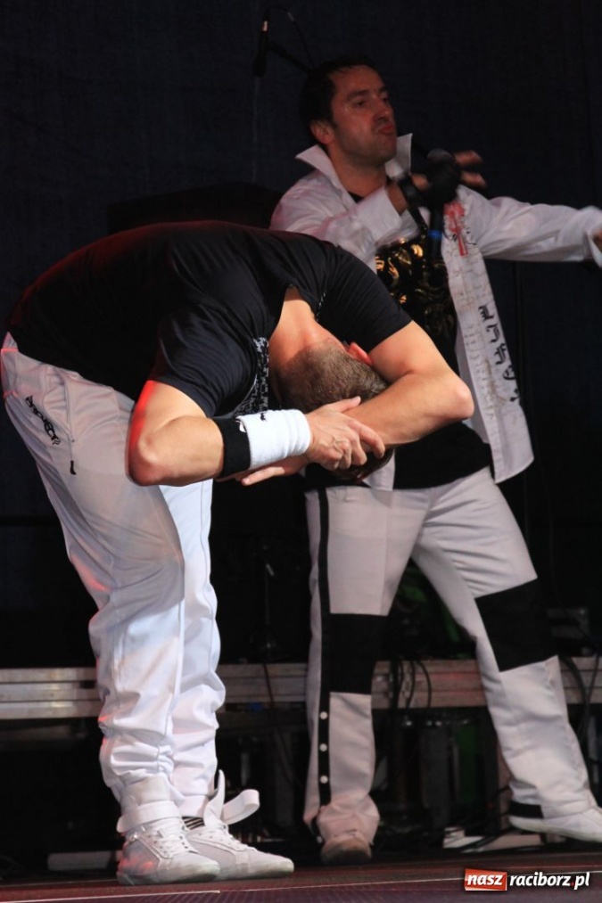 Zdjęcie w galerii na portalu naszraciborz.pl: Boys porwał widownię w Pietrowicach wiadomości z regionu