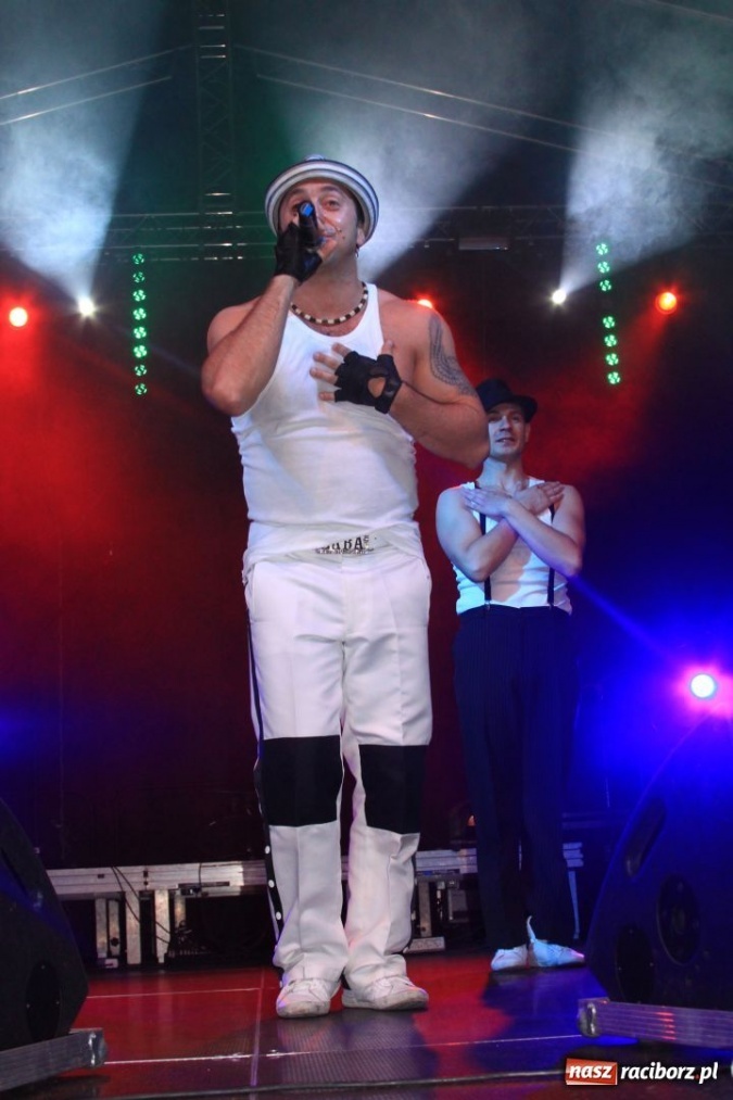 Zdjęcie w galerii na portalu naszraciborz.pl: Boys porwał widownię w Pietrowicach wiadomości z regionu