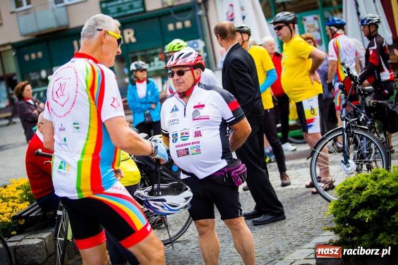 Zdjęcie w galerii na portalu naszraciborz.pl: Wyruszył XX Jubileuszowy Rajd Rowerowy Środowisk Trzeźwościowych Dookoła Polski FOTO i WIDEO wiadomości z regionu