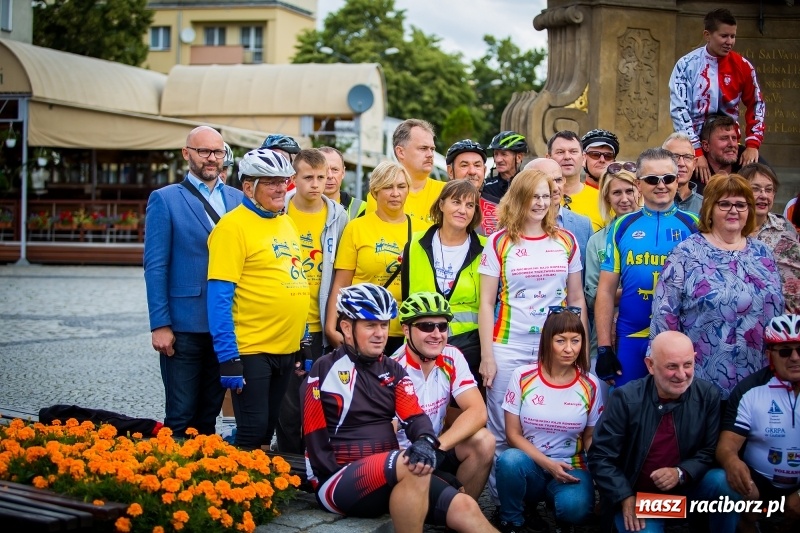 Zdjęcie w galerii na portalu naszraciborz.pl: Wyruszył XX Jubileuszowy Rajd Rowerowy Środowisk Trzeźwościowych Dookoła Polski FOTO i WIDEO wiadomości z regionu