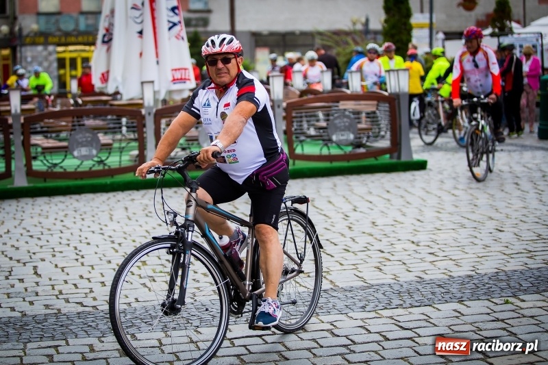 Zdjęcie w galerii na portalu naszraciborz.pl: Wyruszył XX Jubileuszowy Rajd Rowerowy Środowisk Trzeźwościowych Dookoła Polski FOTO i WIDEO wiadomości z regionu