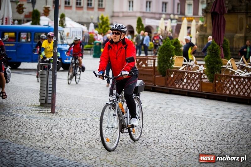 Zdjęcie w galerii na portalu naszraciborz.pl: Wyruszył XX Jubileuszowy Rajd Rowerowy Środowisk Trzeźwościowych Dookoła Polski FOTO i WIDEO wiadomości z regionu
