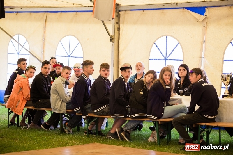 Zdjęcie w galerii na portalu naszraciborz.pl: W Cyprzanowie świętują 100-lecie miejscowego klubu FOTO i WIDEO wiadomości z regionu
