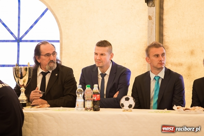 Zdjęcie w galerii na portalu naszraciborz.pl: W Cyprzanowie świętują 100-lecie miejscowego klubu FOTO i WIDEO wiadomości z regionu