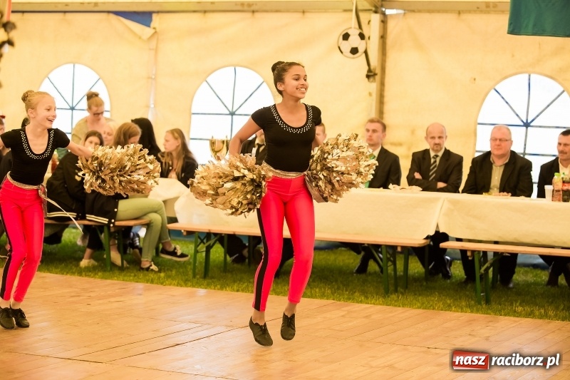Zdjęcie w galerii na portalu naszraciborz.pl: W Cyprzanowie świętują 100-lecie miejscowego klubu FOTO i WIDEO wiadomości z regionu