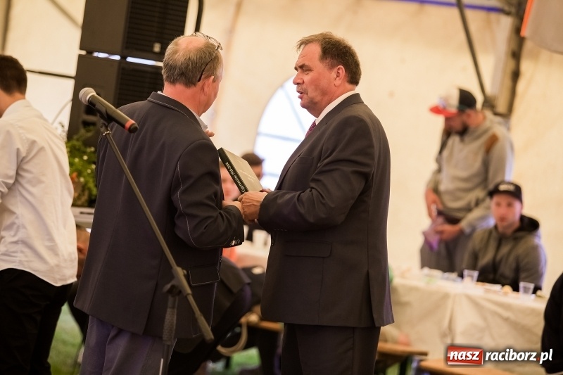 Zdjęcie w galerii na portalu naszraciborz.pl: W Cyprzanowie świętują 100-lecie miejscowego klubu FOTO i WIDEO wiadomości z regionu