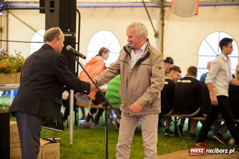 Zdjęcie w galerii na portalu naszraciborz.pl: W Cyprzanowie świętują 100-lecie miejscowego klubu FOTO i WIDEO wiadomości z regionu