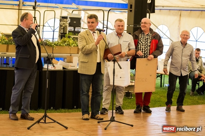 Zdjęcie w galerii na portalu naszraciborz.pl: W Cyprzanowie świętują 100-lecie miejscowego klubu FOTO i WIDEO wiadomości z regionu