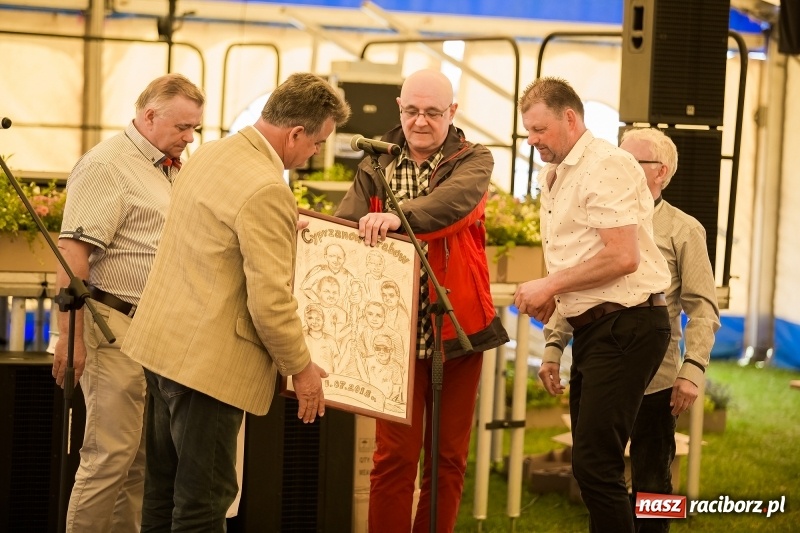 Zdjęcie w galerii na portalu naszraciborz.pl: W Cyprzanowie świętują 100-lecie miejscowego klubu FOTO i WIDEO wiadomości z regionu