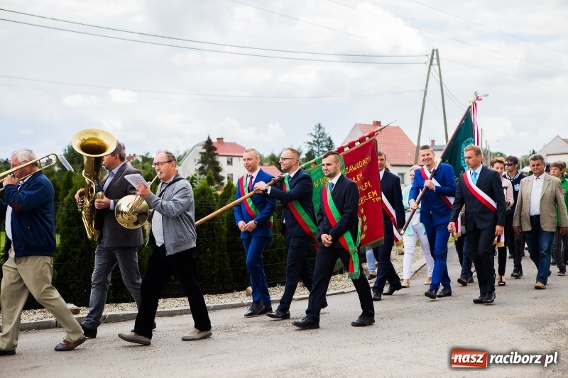 Zdjęcie w galerii na portalu naszraciborz.pl: W Cyprzanowie świętują 100-lecie miejscowego klubu FOTO i WIDEO wiadomości z regionu