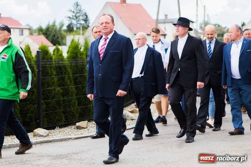 Zdjęcie w galerii na portalu naszraciborz.pl: W Cyprzanowie świętują 100-lecie miejscowego klubu FOTO i WIDEO wiadomości z regionu