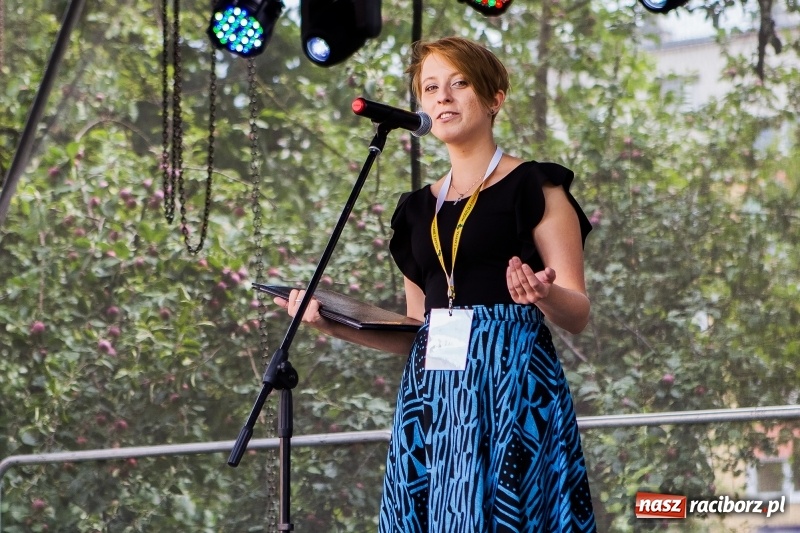 Zdjęcie w galerii na portalu naszraciborz.pl: Młodzi dla Kamerunu, czyli VI Spotkanie z Afryką wiadomości z regionu