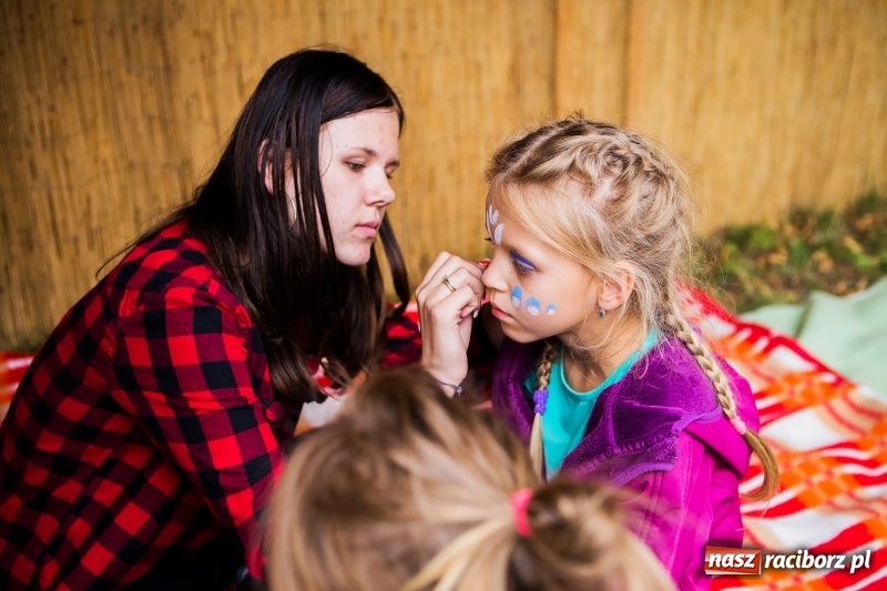 Zdjęcie w galerii na portalu naszraciborz.pl: Młodzi dla Kamerunu, czyli VI Spotkanie z Afryką wiadomości z regionu