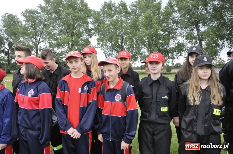 Zdjęcie w galerii na portalu naszraciborz.pl: Zawody sikawek konnych w Bieńkowicach. Sąsiedzi z Tworkowa zgarnęli dwa złota wiadomości z regionu