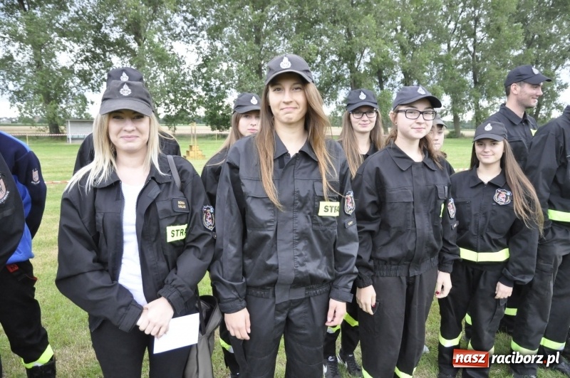 Zdjęcie w galerii na portalu naszraciborz.pl: Zawody sikawek konnych w Bieńkowicach. Sąsiedzi z Tworkowa zgarnęli dwa złota wiadomości z regionu