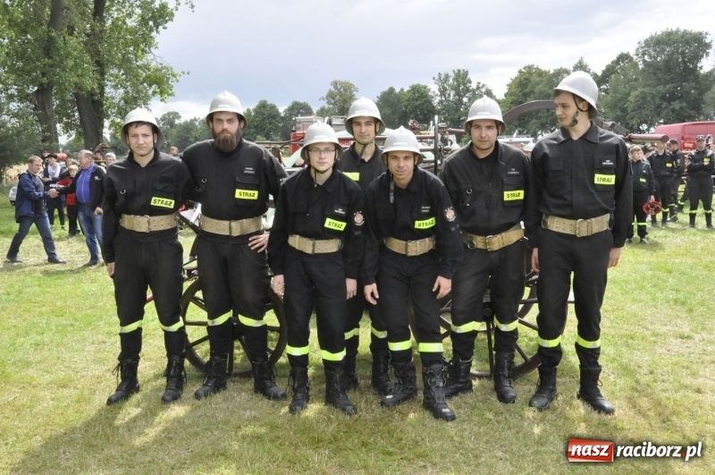 Zdjęcie w galerii na portalu naszraciborz.pl: Zawody sikawek konnych w Bieńkowicach. Sąsiedzi z Tworkowa zgarnęli dwa złota wiadomości z regionu