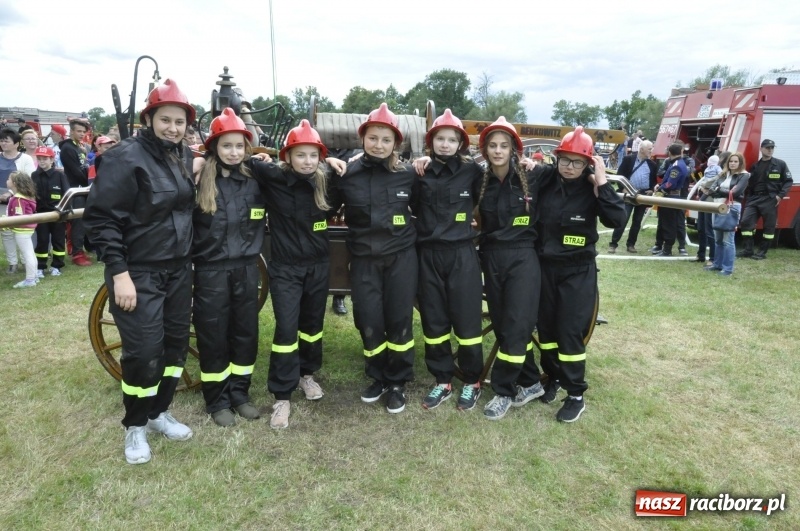 Zdjęcie w galerii na portalu naszraciborz.pl: Zawody sikawek konnych w Bieńkowicach. Sąsiedzi z Tworkowa zgarnęli dwa złota wiadomości z regionu