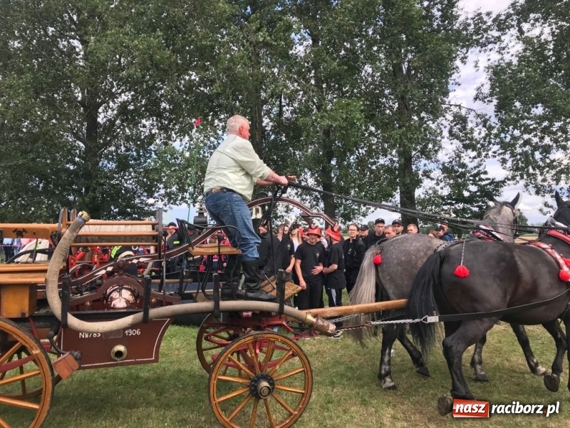 Zdjęcie w galerii na portalu naszraciborz.pl: Zawody sikawek konnych w Bieńkowicach. Sąsiedzi z Tworkowa zgarnęli dwa złota wiadomości z regionu