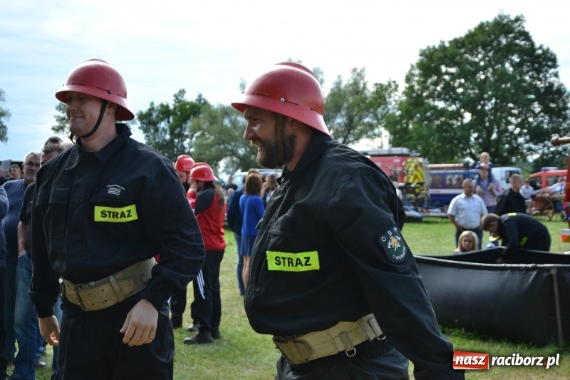 Zdjęcie w galerii na portalu naszraciborz.pl: Zawody sikawek konnych w Bieńkowicach. Sąsiedzi z Tworkowa zgarnęli dwa złota wiadomości z regionu