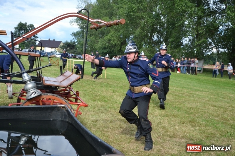 Zdjęcie w galerii na portalu naszraciborz.pl: Zawody sikawek konnych w Bieńkowicach. Sąsiedzi z Tworkowa zgarnęli dwa złota wiadomości z regionu