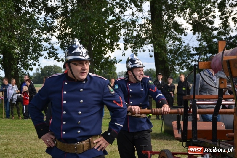 Zdjęcie w galerii na portalu naszraciborz.pl: Zawody sikawek konnych w Bieńkowicach. Sąsiedzi z Tworkowa zgarnęli dwa złota wiadomości z regionu