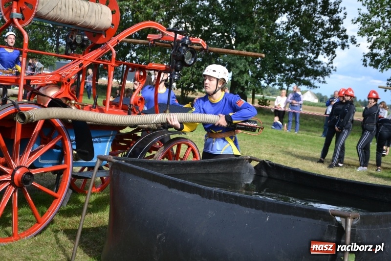 Zdjęcie w galerii na portalu naszraciborz.pl: Zawody sikawek konnych w Bieńkowicach. Sąsiedzi z Tworkowa zgarnęli dwa złota wiadomości z regionu