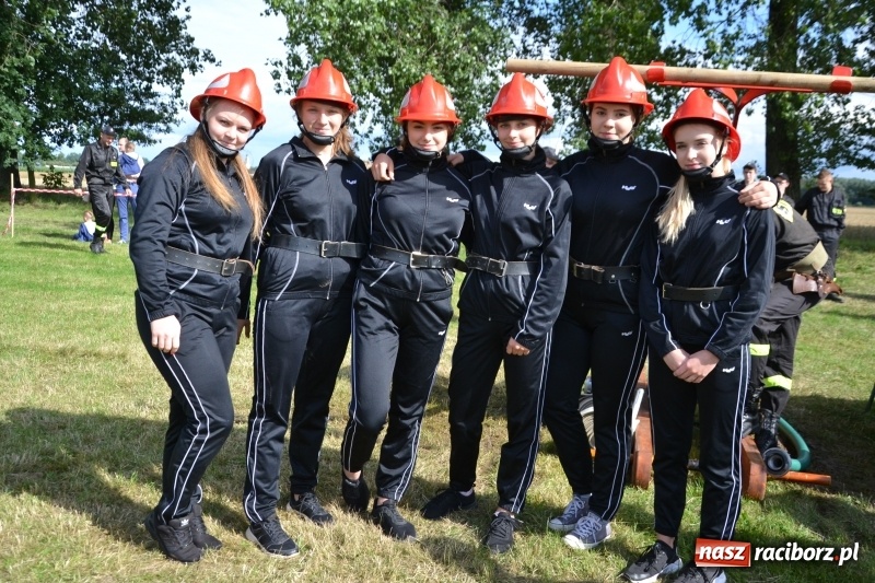 Zdjęcie w galerii na portalu naszraciborz.pl: Zawody sikawek konnych w Bieńkowicach. Sąsiedzi z Tworkowa zgarnęli dwa złota wiadomości z regionu