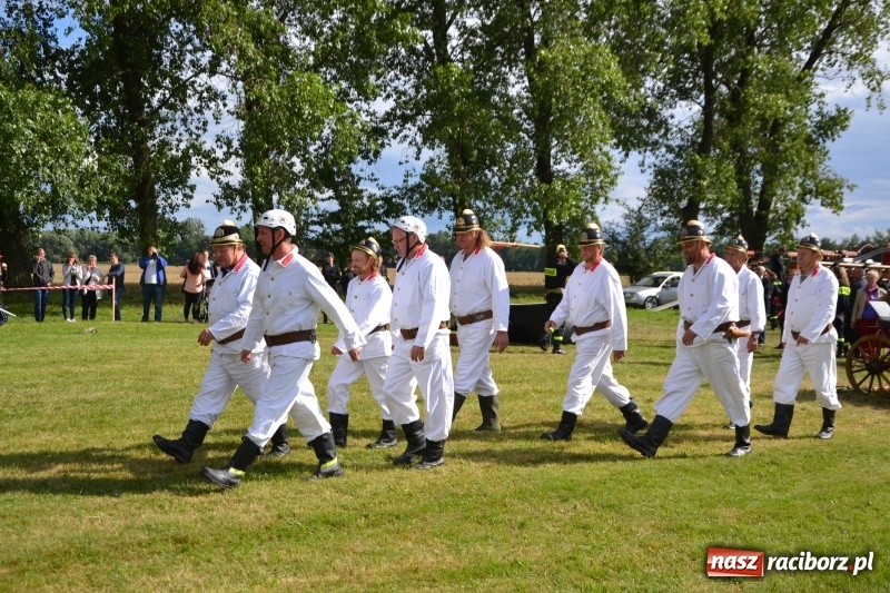 Zdjęcie w galerii na portalu naszraciborz.pl: Zawody sikawek konnych w Bieńkowicach. Sąsiedzi z Tworkowa zgarnęli dwa złota wiadomości z regionu