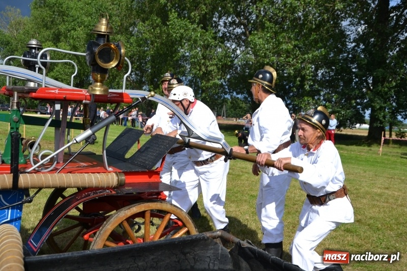 Zdjęcie w galerii na portalu naszraciborz.pl: Zawody sikawek konnych w Bieńkowicach. Sąsiedzi z Tworkowa zgarnęli dwa złota wiadomości z regionu