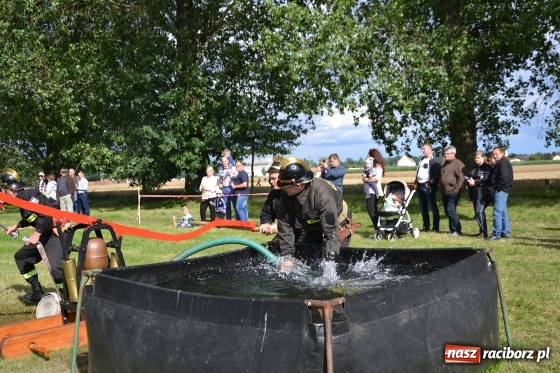 Zdjęcie w galerii na portalu naszraciborz.pl: Zawody sikawek konnych w Bieńkowicach. Sąsiedzi z Tworkowa zgarnęli dwa złota wiadomości z regionu