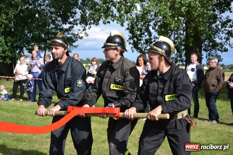 Zdjęcie w galerii na portalu naszraciborz.pl: Zawody sikawek konnych w Bieńkowicach. Sąsiedzi z Tworkowa zgarnęli dwa złota wiadomości z regionu