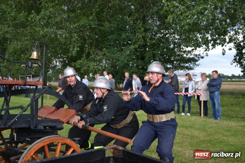 Zdjęcie w galerii na portalu naszraciborz.pl: Zawody sikawek konnych w Bieńkowicach. Sąsiedzi z Tworkowa zgarnęli dwa złota wiadomości z regionu