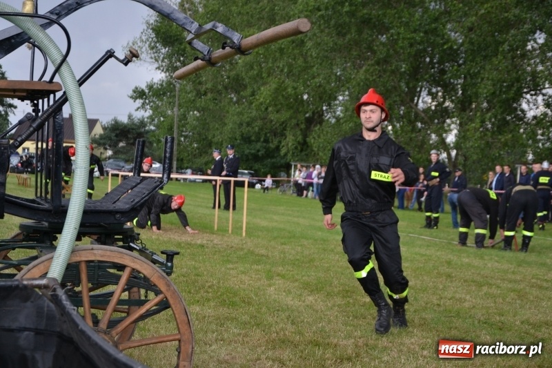 Zdjęcie w galerii na portalu naszraciborz.pl: Zawody sikawek konnych w Bieńkowicach. Sąsiedzi z Tworkowa zgarnęli dwa złota wiadomości z regionu
