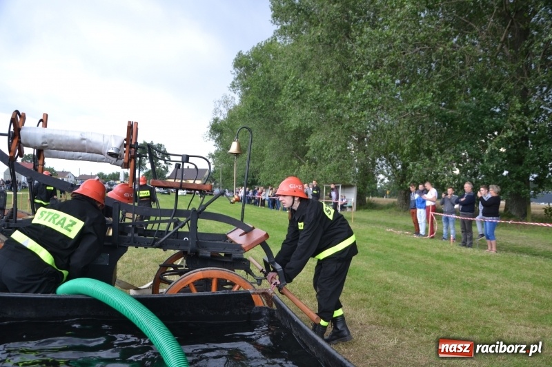 Zdjęcie w galerii na portalu naszraciborz.pl: Zawody sikawek konnych w Bieńkowicach. Sąsiedzi z Tworkowa zgarnęli dwa złota wiadomości z regionu