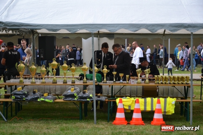 Zdjęcie w galerii na portalu naszraciborz.pl: Zawody sikawek konnych w Bieńkowicach. Sąsiedzi z Tworkowa zgarnęli dwa złota wiadomości z regionu