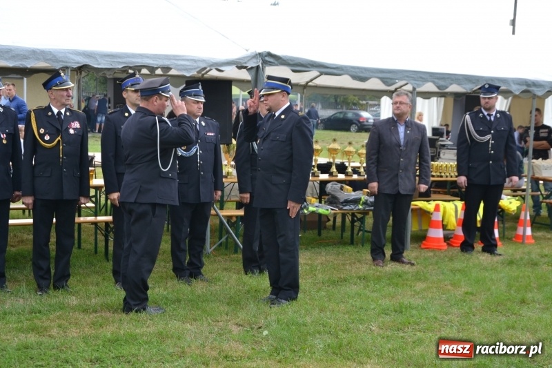 Zdjęcie w galerii na portalu naszraciborz.pl: Zawody sikawek konnych w Bieńkowicach. Sąsiedzi z Tworkowa zgarnęli dwa złota wiadomości z regionu