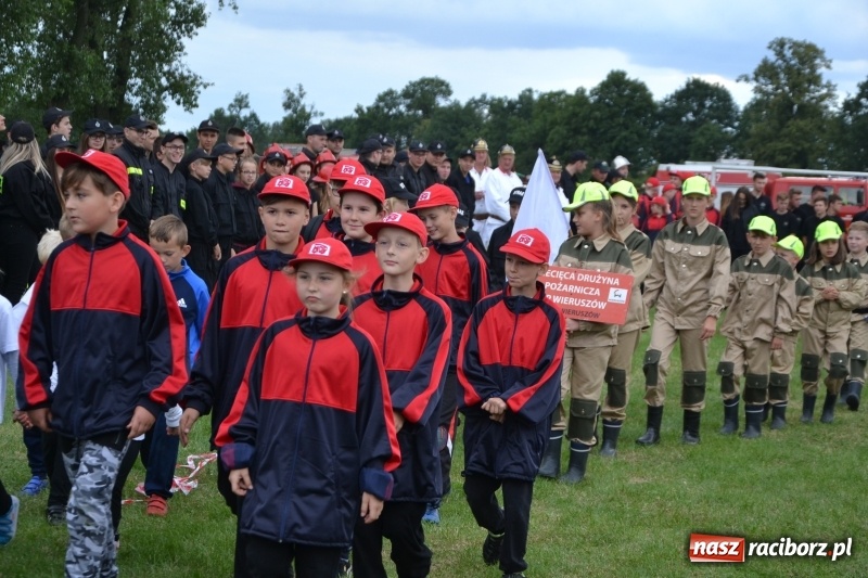 Zdjęcie w galerii na portalu naszraciborz.pl: Zawody sikawek konnych w Bieńkowicach. Sąsiedzi z Tworkowa zgarnęli dwa złota wiadomości z regionu