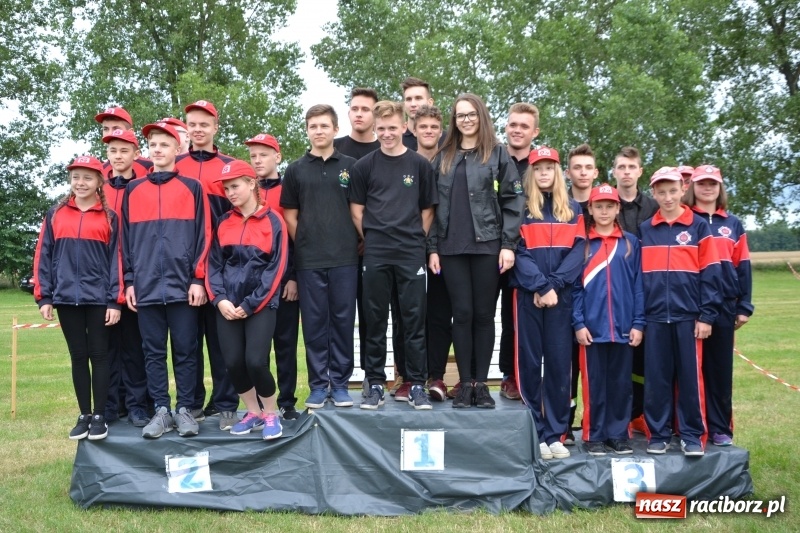 Zdjęcie w galerii na portalu naszraciborz.pl: Zawody sikawek konnych w Bieńkowicach. Sąsiedzi z Tworkowa zgarnęli dwa złota wiadomości z regionu